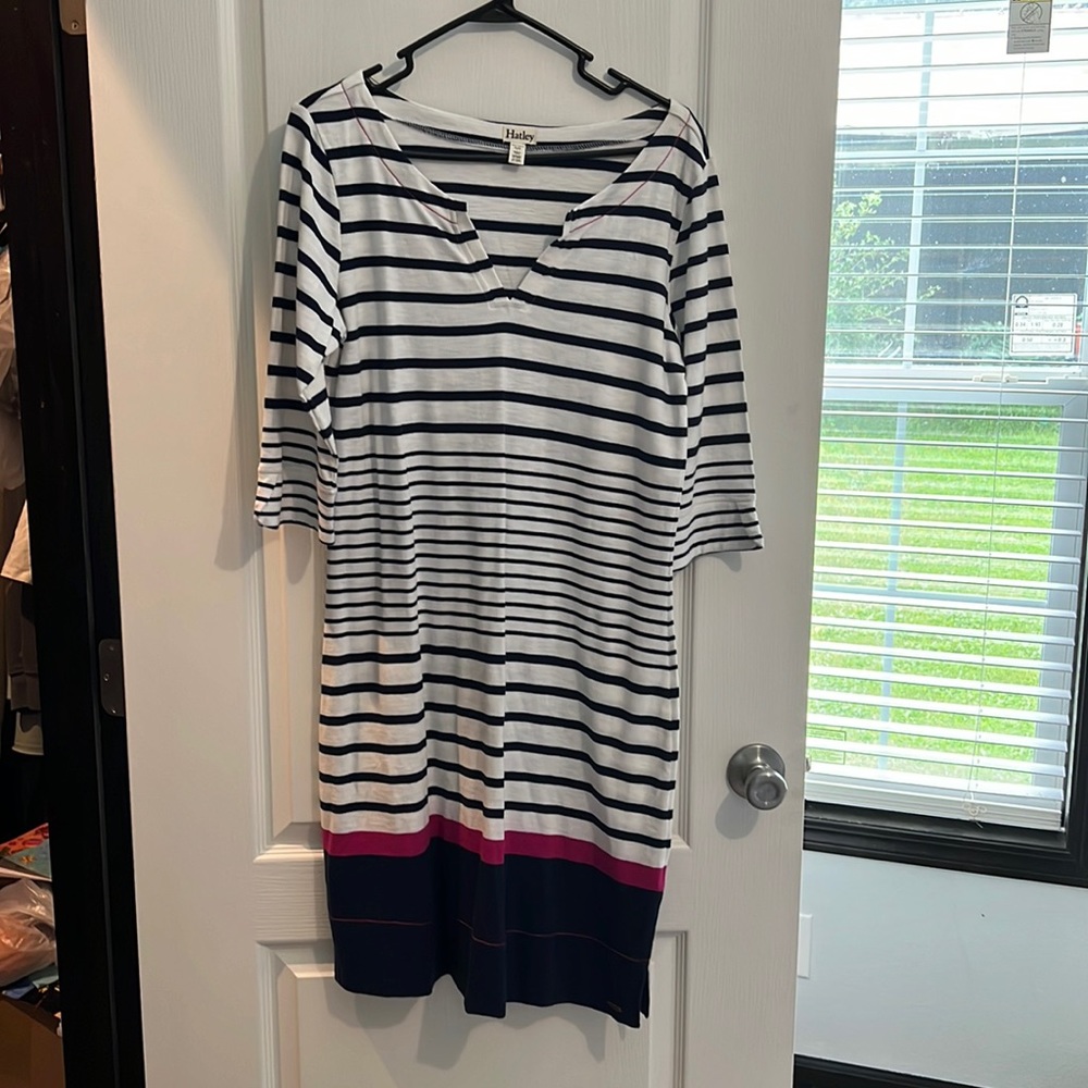 Three quarter length size medium Hatley dress. Navy, white and magenta.